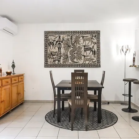 L'oasis Urbain - Charme Unique Et Piscine