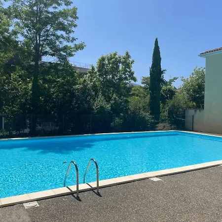 L'oasis Urbain - Charme Unique Et Piscine Apartamento