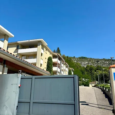 L'oasis Urbain - Charme Unique Et Piscine